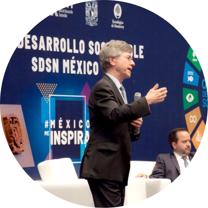 Jeffrey Sachs en la ignauguración de la Red de Desarrollo Sostenible MX2030, SDSN México, en el Palacio de Minería, marzo 2019